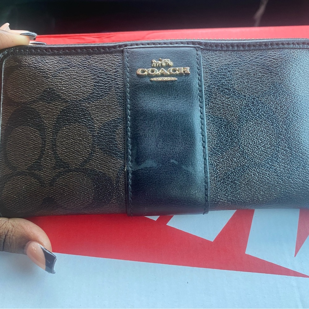 Used coach wallet